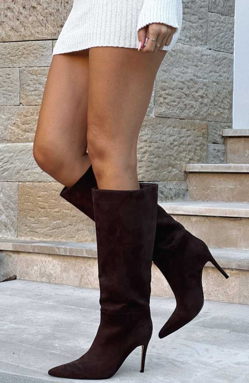 White Fox Run Away With Me Knee High Boots Chocolate Suede | JRUCIM-653