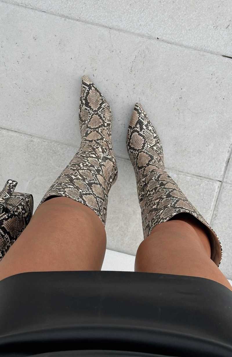 White Fox Run Away With Me Knee High Boots Snake Skin | OVMSAF-820