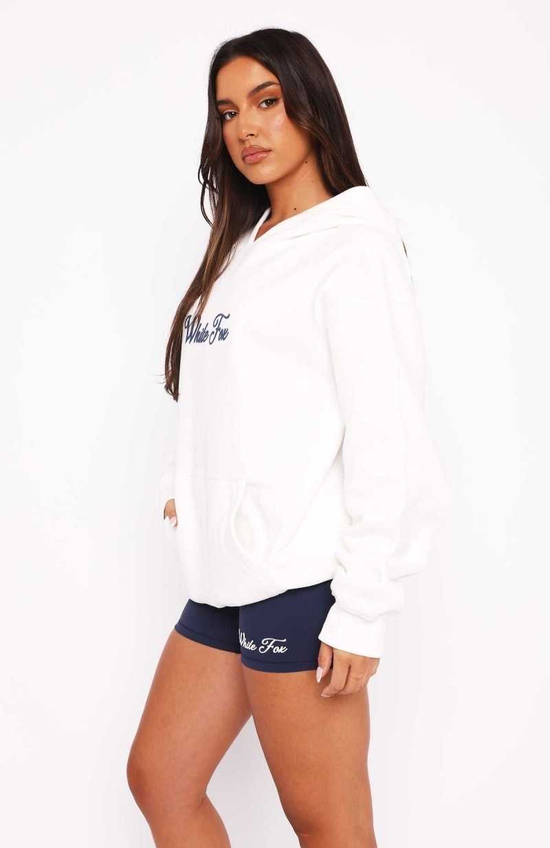 White Fox Season 7 Oversized Hoodie Snow | JMOZYH-856