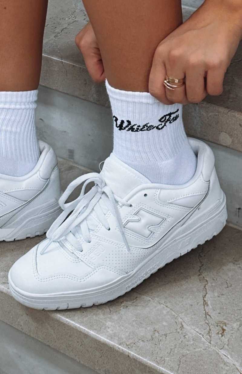 White Fox Season 7 Socks White | KDMEQG-817
