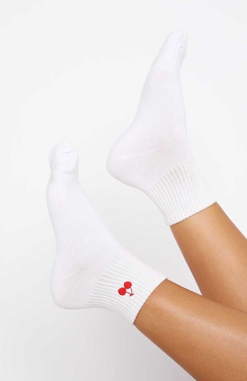 White Fox She Keeps Dancing Socks White | JRSPZF-715