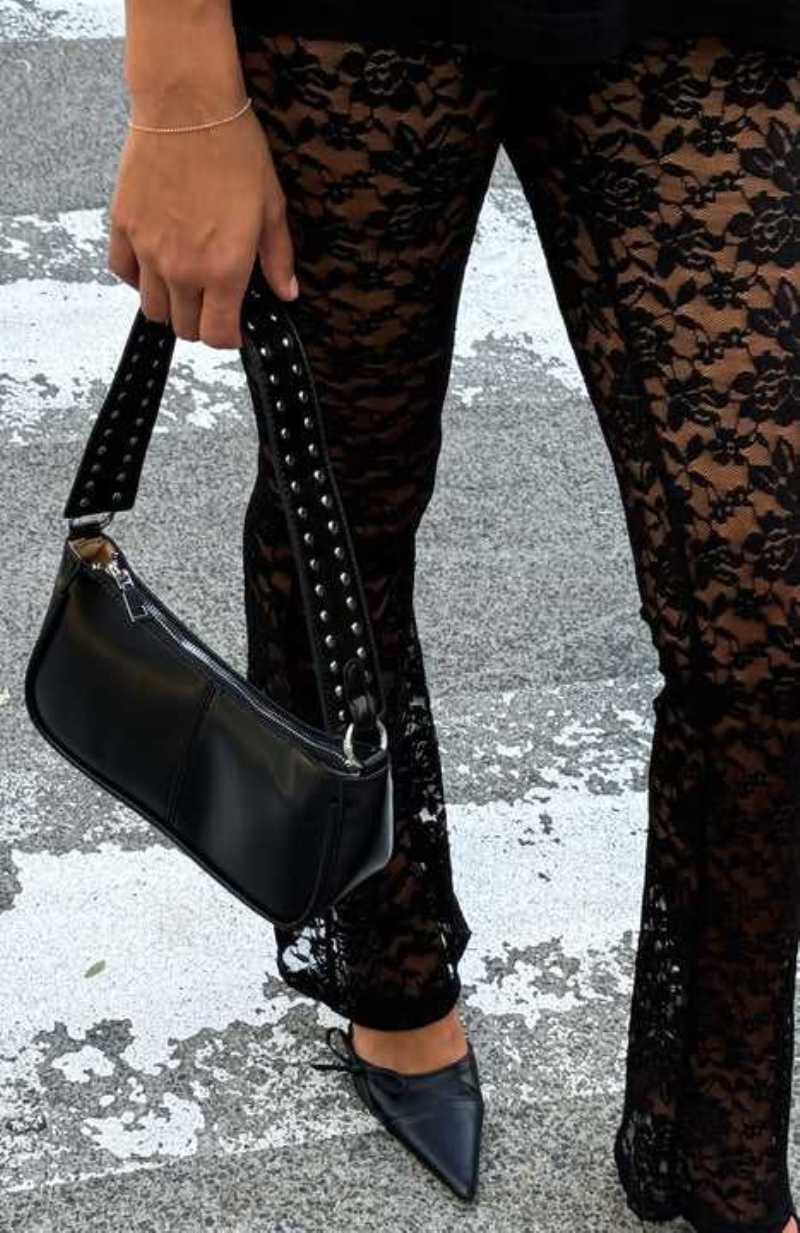 White Fox Sophia Shoulder Bag Black | YHCXLJ-978