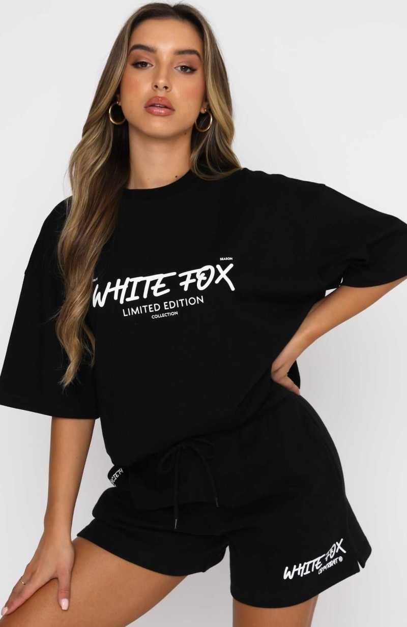 White Fox Step Back Oversized Tee Black | QWJIPK-391