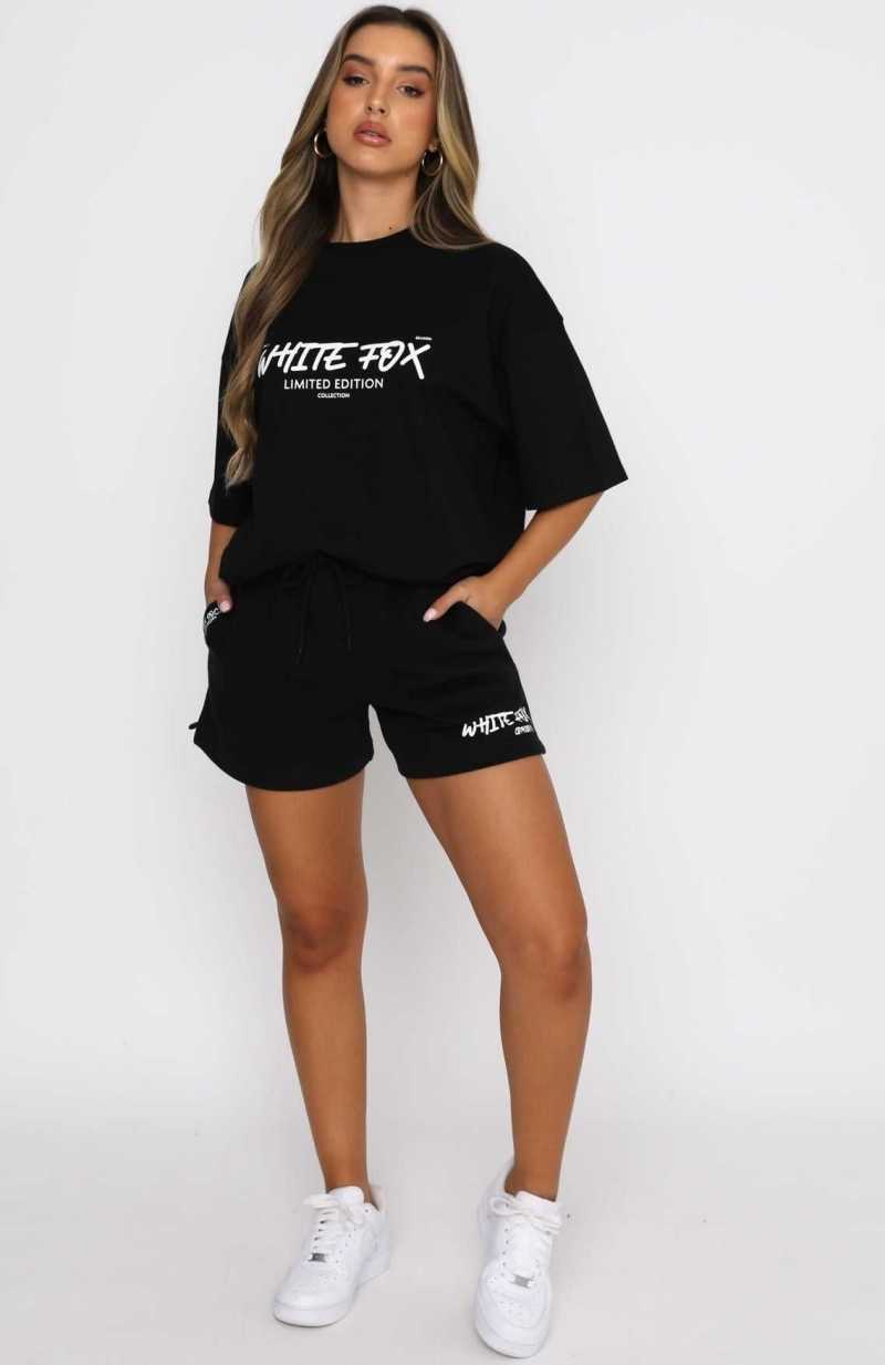 White Fox Step Back Oversized Tee Black | QWJIPK-391