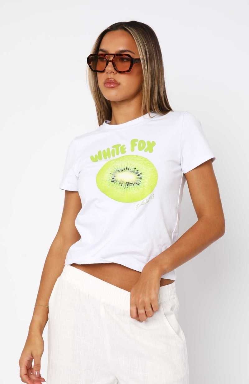 White Fox Take A Bite Relaxed Baby Tee White | WAGMLR-971