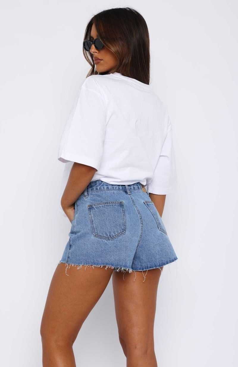 White Fox Take Me Home Denim Shorts Mid Blue Wash | VEYNLP-904