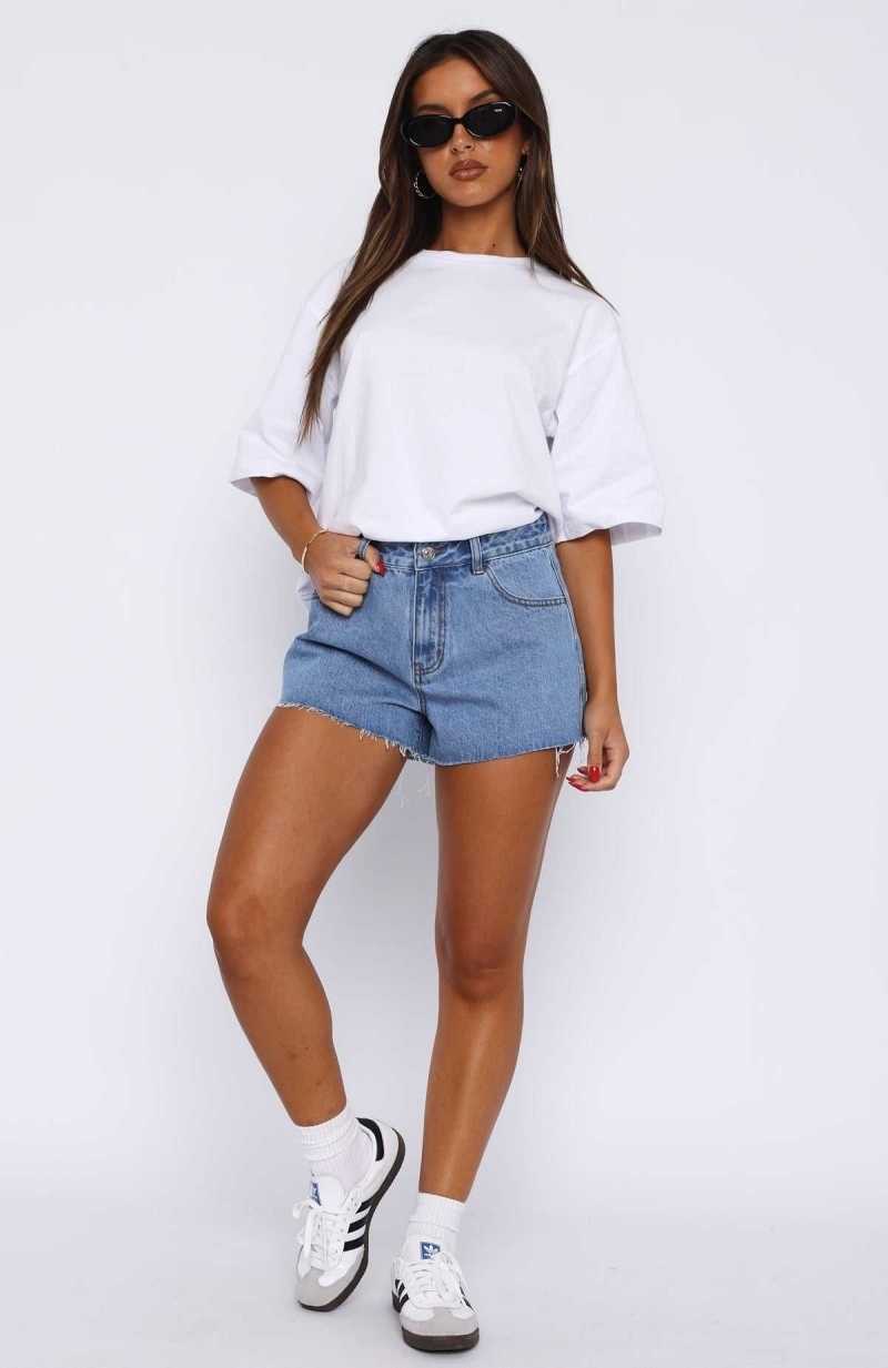 White Fox Take Me Home Denim Shorts Mid Blue Wash | VEYNLP-904