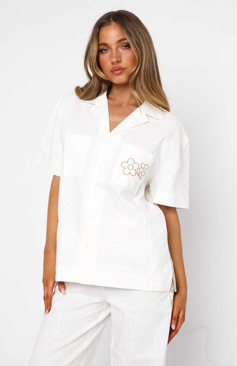 White Fox The Day I Left Linen Shirt White | XAIWOD-651
