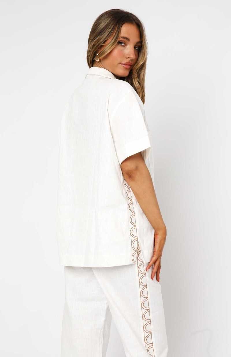 White Fox The Day I Left Linen Shirt White | XAIWOD-651