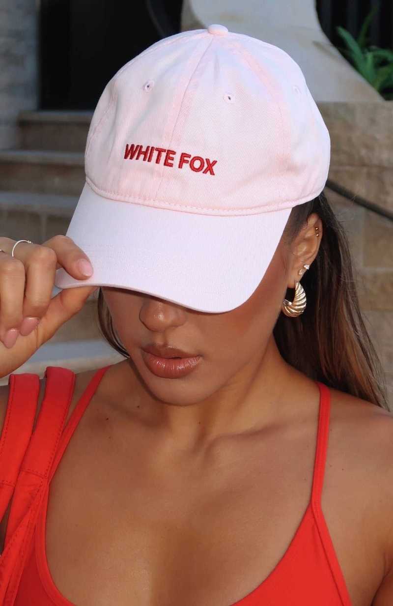 White Fox Time To Travel Cap Baby Pink/Red | CWRPDT-289