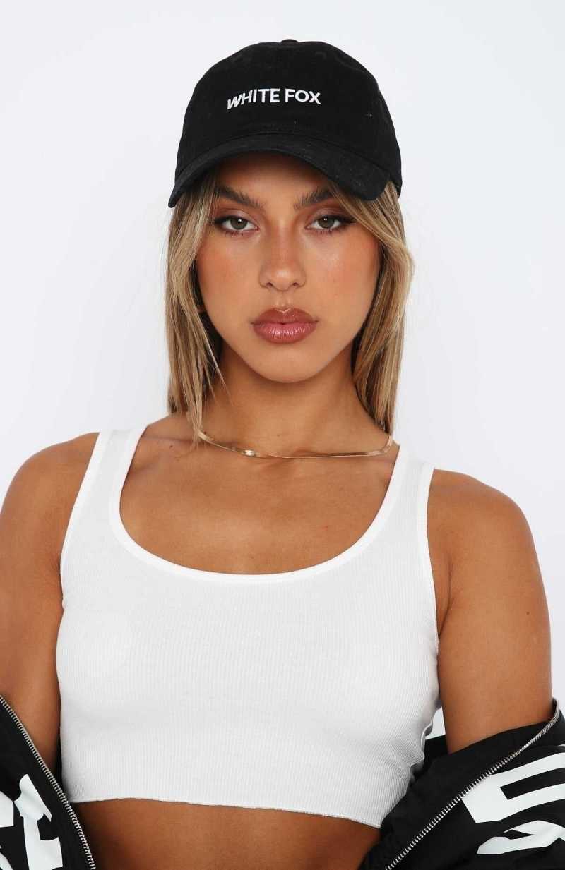 White Fox Time To Travel Cap Black | WBGYVR-496