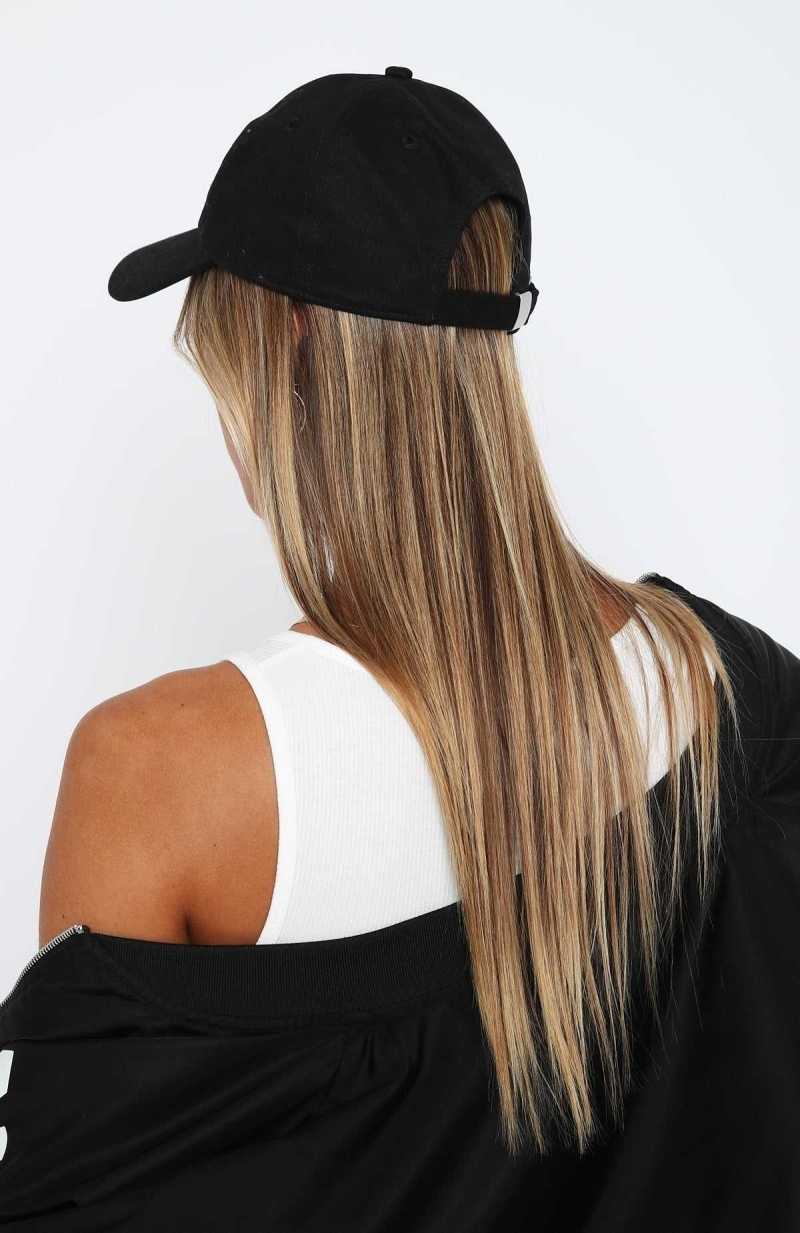 White Fox Time To Travel Cap Black | WBGYVR-496