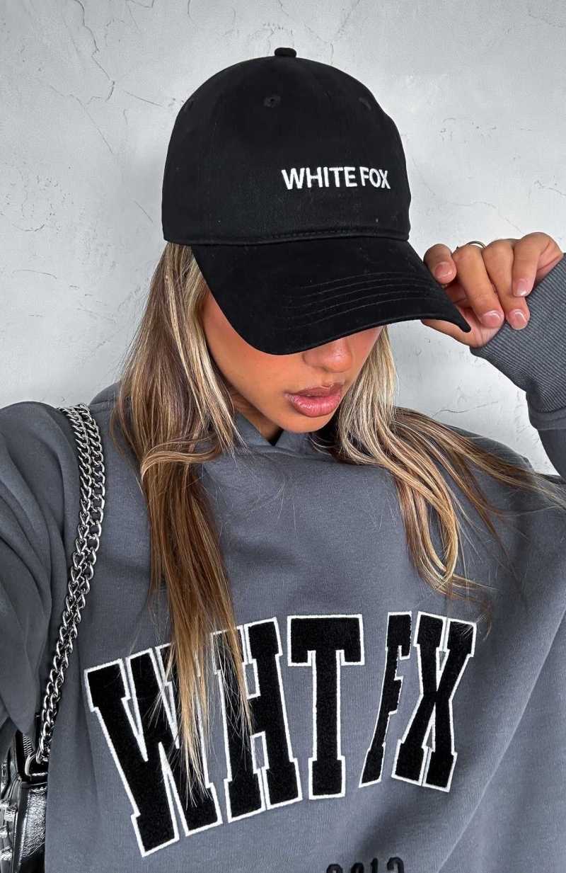 White Fox Time To Travel Cap Black | WBGYVR-496