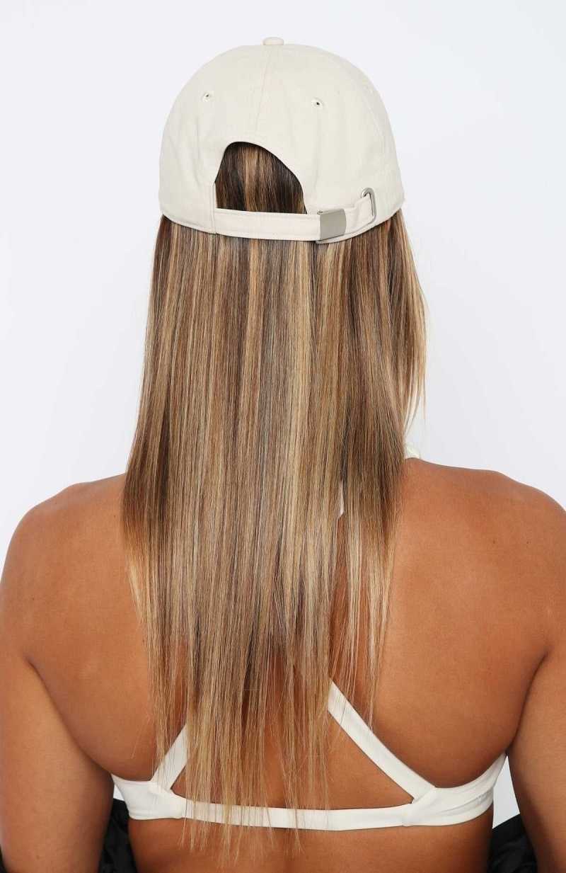 White Fox Time To Travel Cap Bone | GZUYSF-427