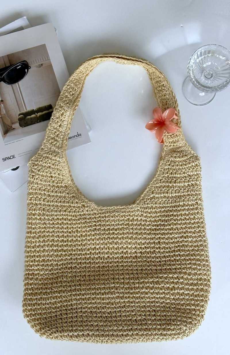 White Fox Vacation Mode Tote Bag Beige | GFQCKW-687