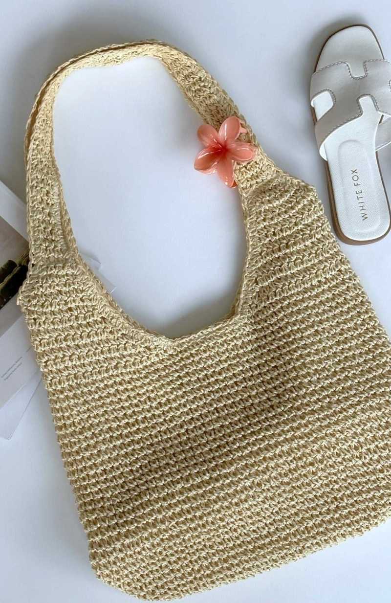White Fox Vacation Mode Tote Bag Beige | GFQCKW-687