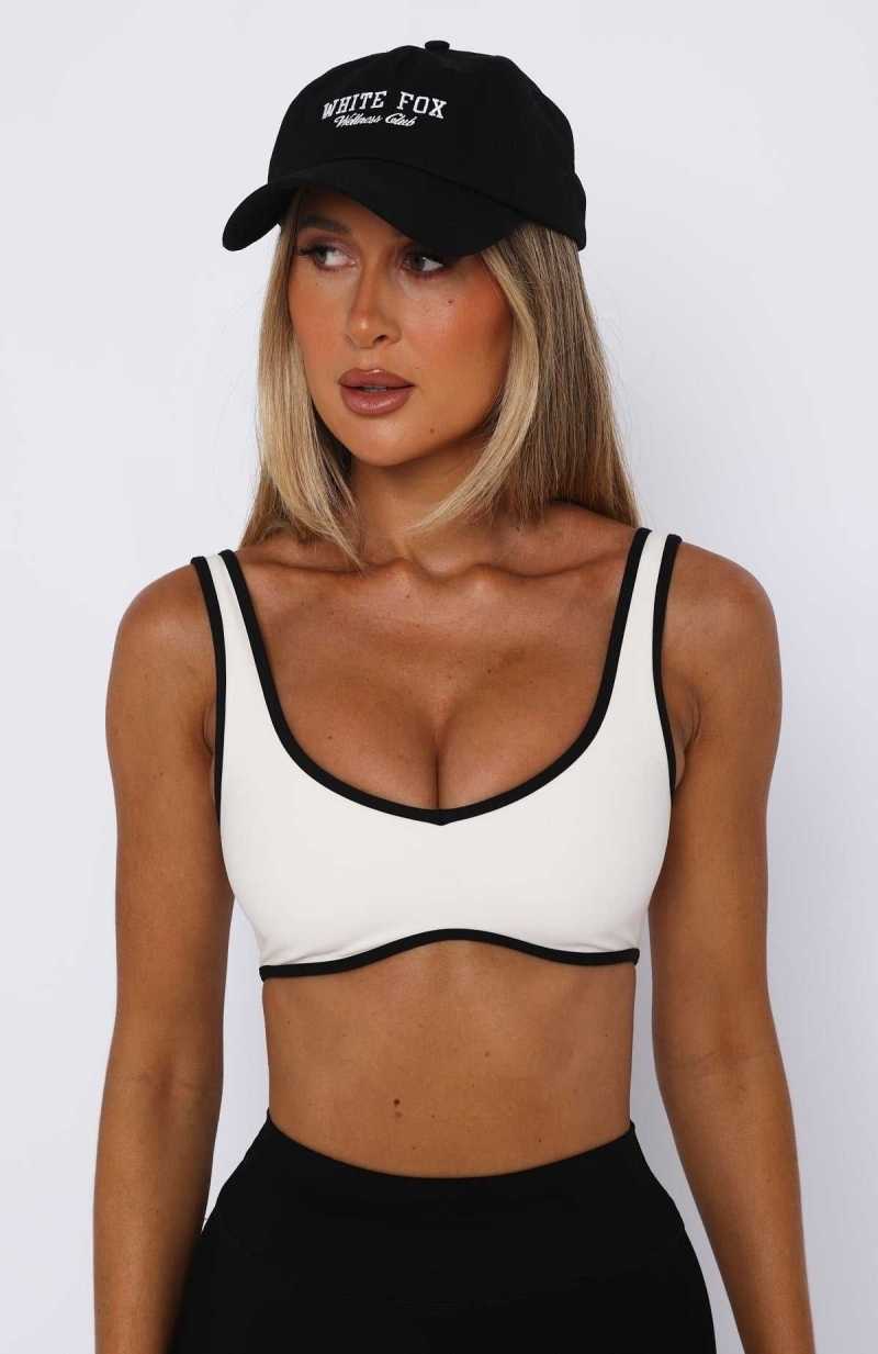White Fox Wellness Club Cap Black | WEMSHZ-765