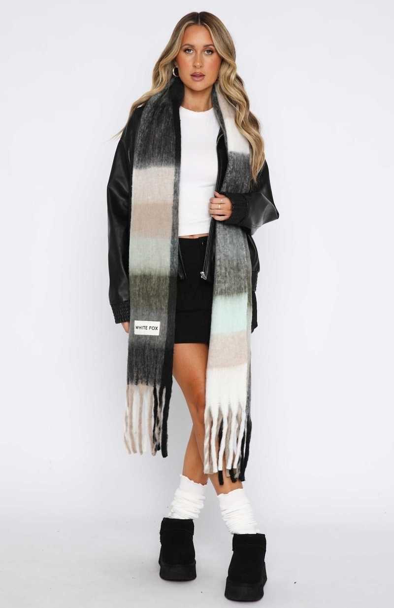 White Fox Winter Warmth Oversized Scarf Teal | EGMYVZ-394