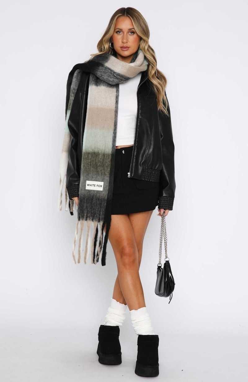 White Fox Winter Warmth Oversized Scarf Teal | EGMYVZ-394
