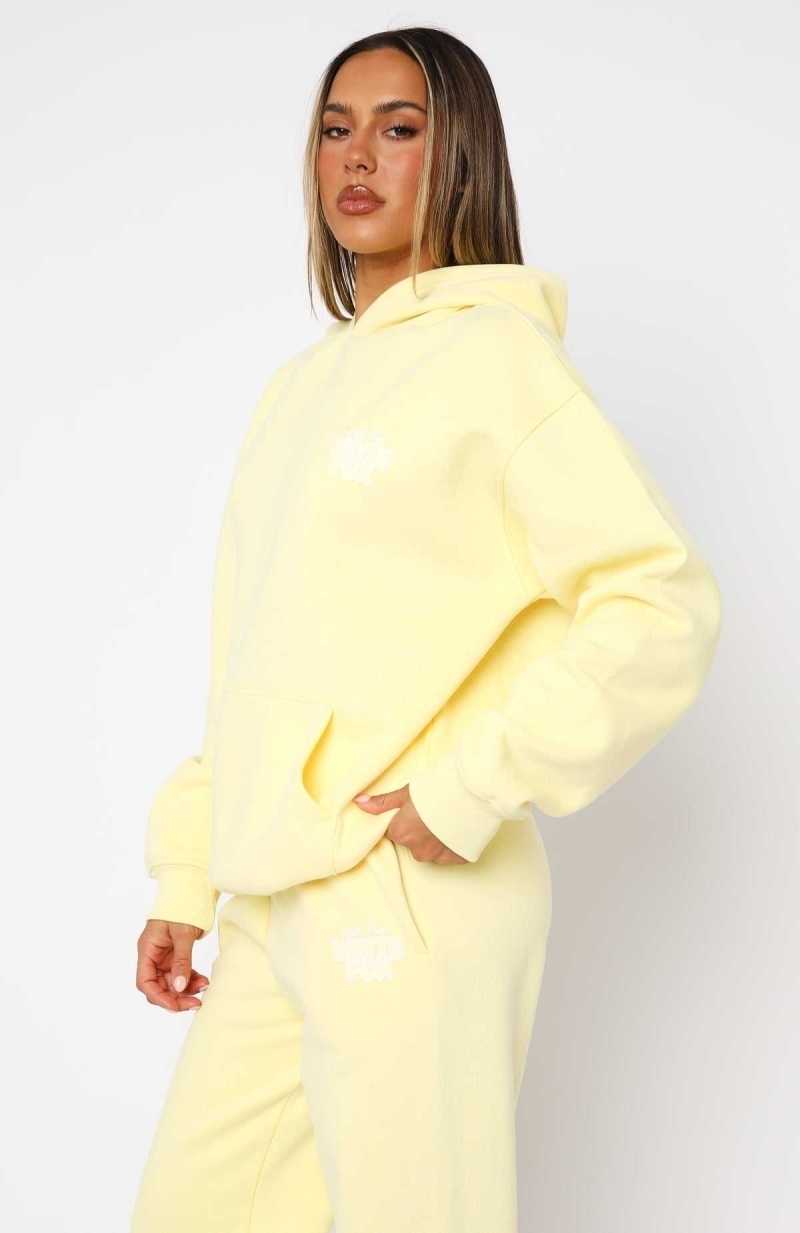 White Fox With Love Always Oversized Hoodie Lemon | UWKNAZ-817