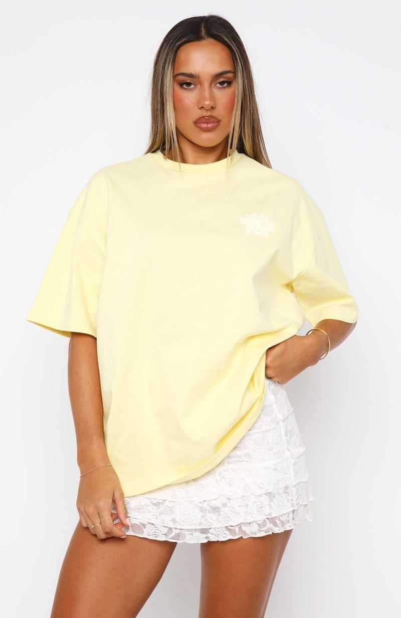 White Fox With Love Always Oversized Tee Lemon | VZWTDF-826