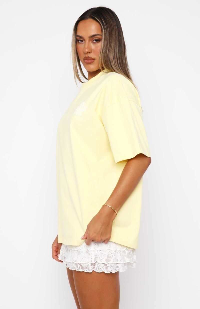 White Fox With Love Always Oversized Tee Lemon | VZWTDF-826