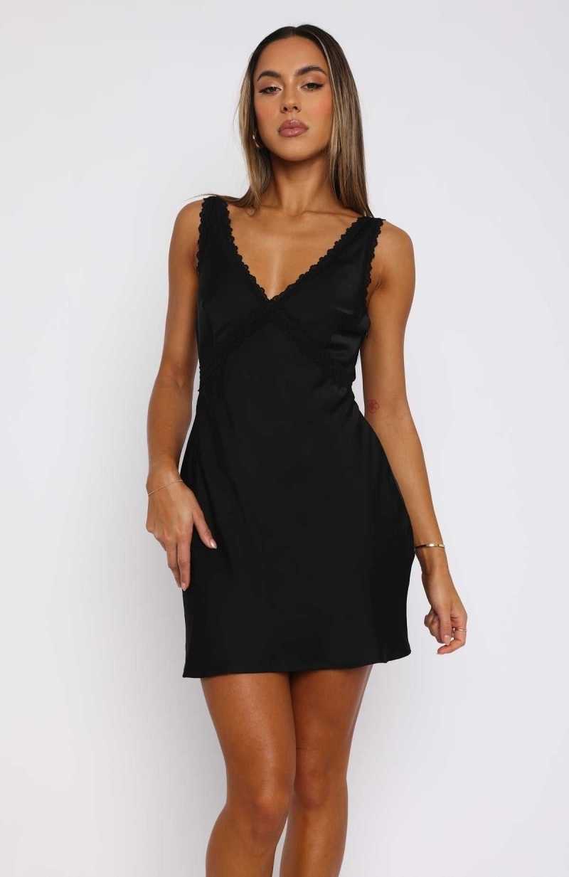White Fox You're So Charming Mini Dress Black | PSFTJM-453